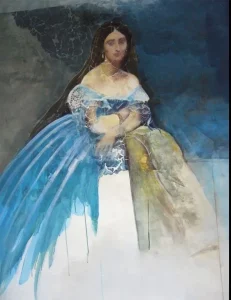 Frau im blau weißem Kleid